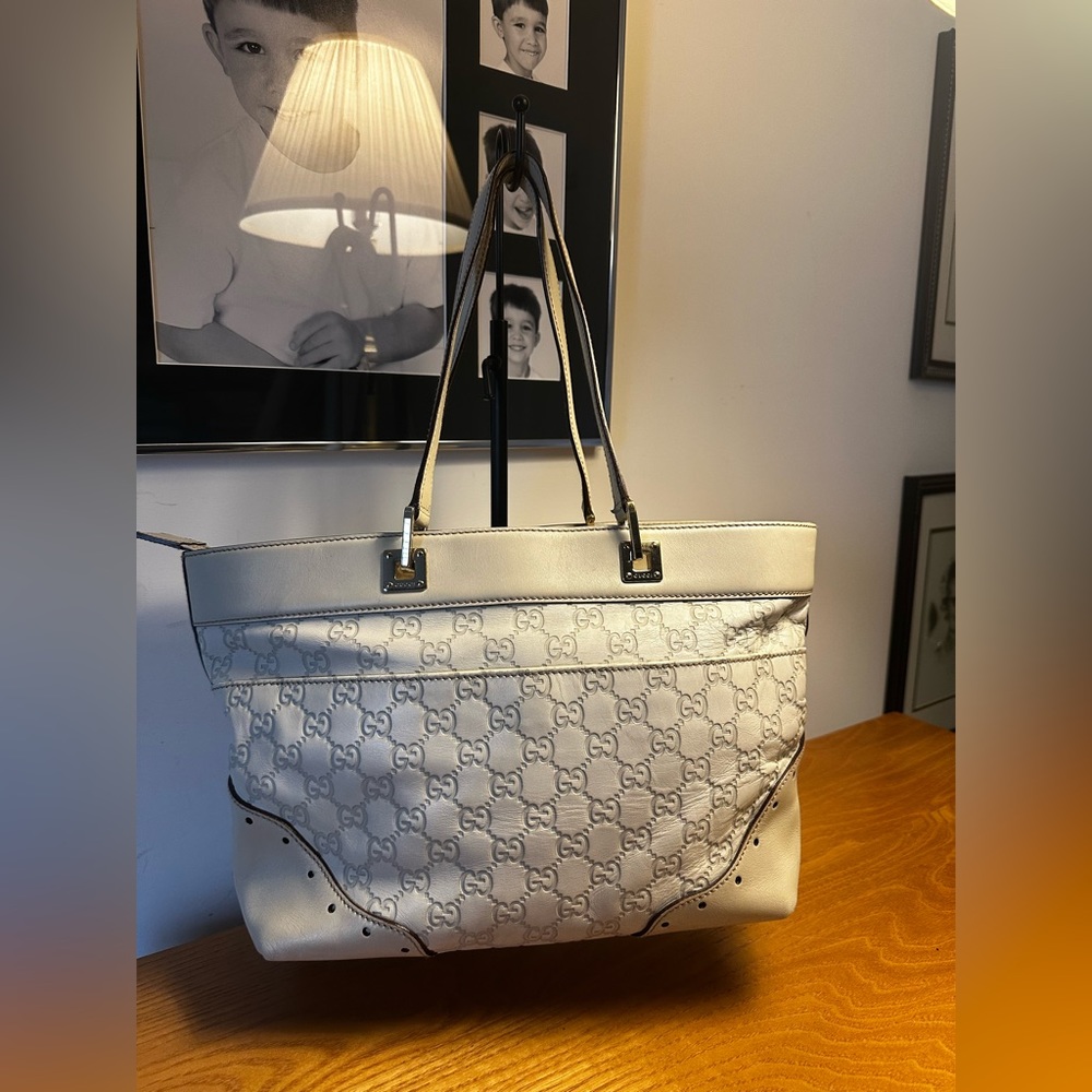 Gucci Cream Leather Punch Tote - Picture 4 of 13